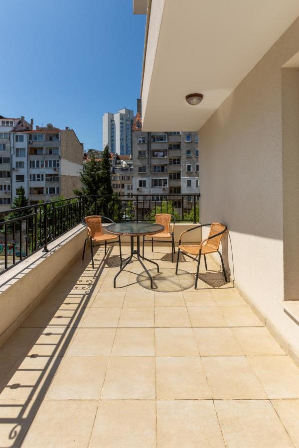 Apartments Flora 1 Burgas Exterior foto